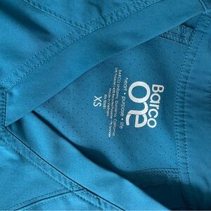 Barco One Women's Short Sleeve Top - Teal scrubs XS